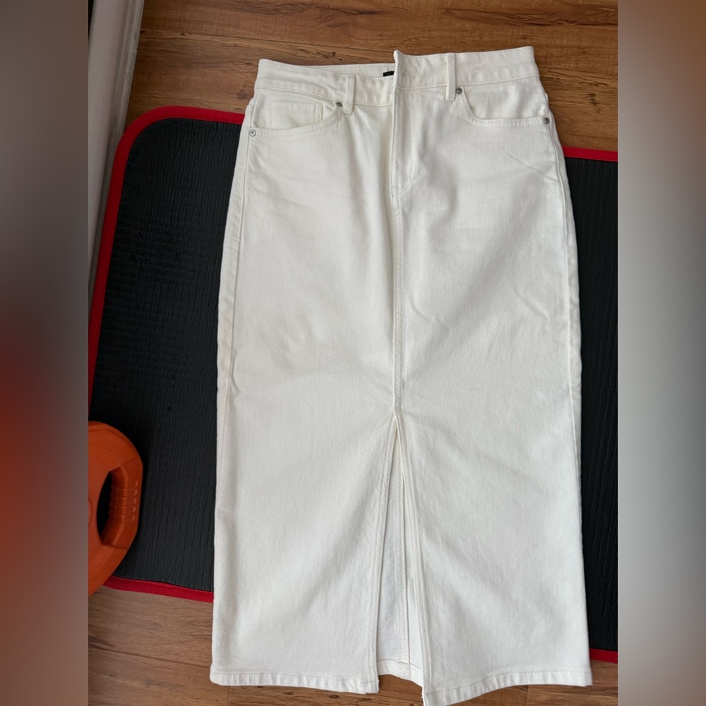 RW&CO. Cream Denim Skirt